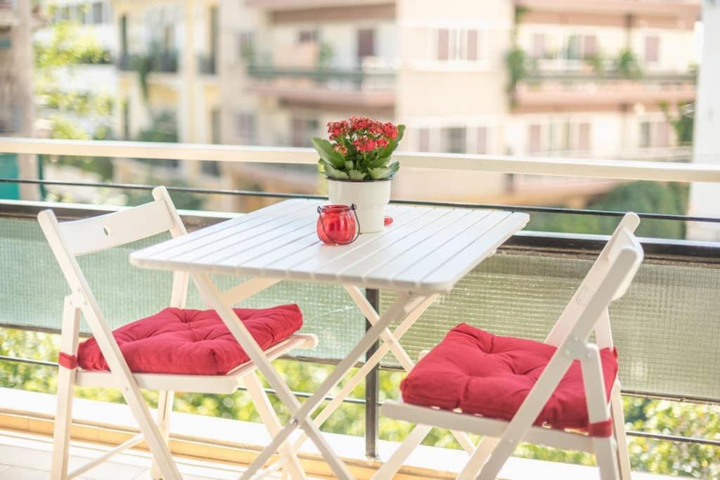 New! Bright & Remodeled 1Bed Apt 2Min Walk To Acropolis Atina Dış mekan fotoğraf